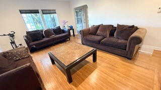 Foto del edificio - 3619 Dunn Dr