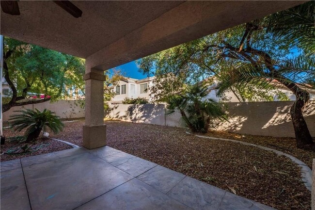 Building Photo - 278 Palm Trace Ave