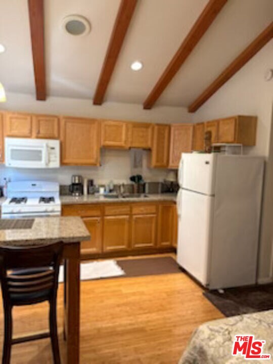 Foto del edificio - 109 Laurel Ave