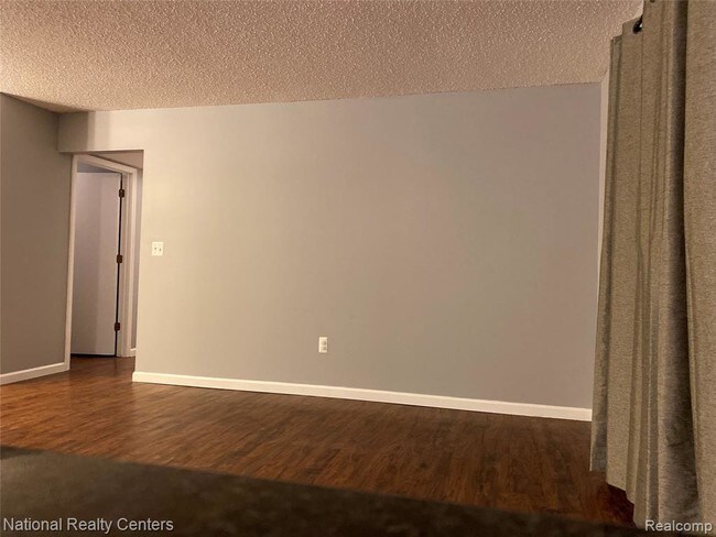 Foto del edificio - 273 Pinewood Cir