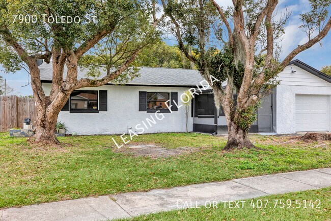 Building Photo - Renovated 3 bedroom 2 bathroom with Pool