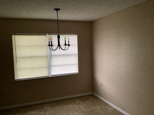 Building Photo - Three Bedroom Two Bathroom Home Available ...