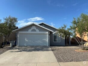 Building Photo - 4652 Loma Linda Cir