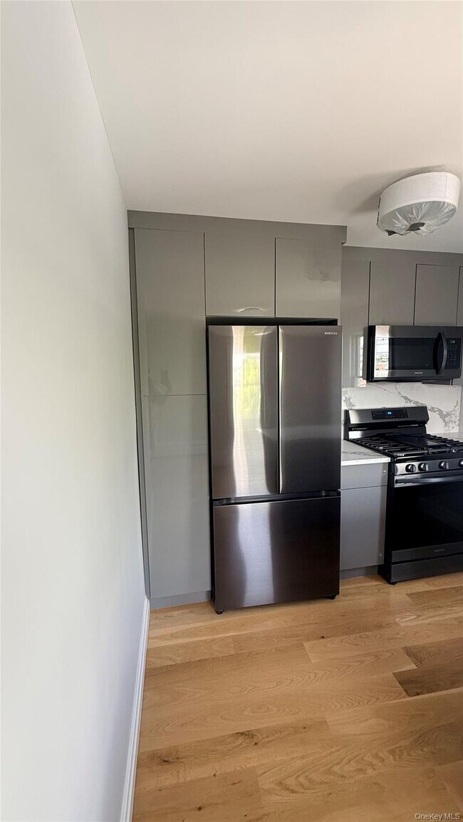 Foto del edificio - 1017 E 92nd St