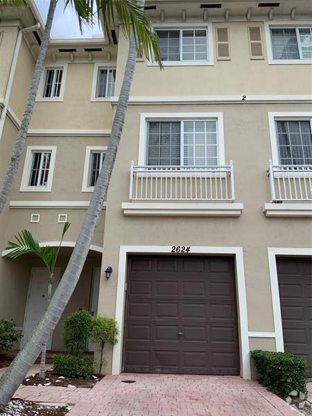 Building Photo - 2624 SW 81st Terrace