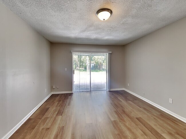 Building Photo - 4744 Kempston Dr