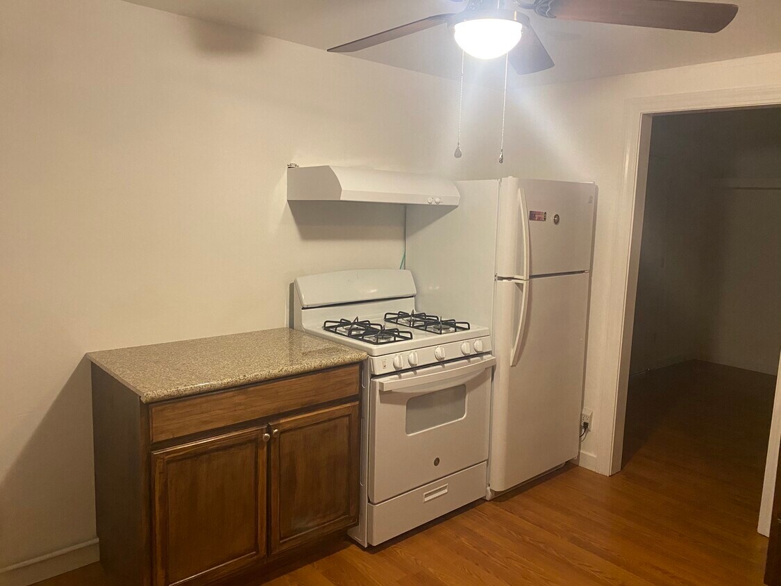 Primary Photo - 1301 Union Ave