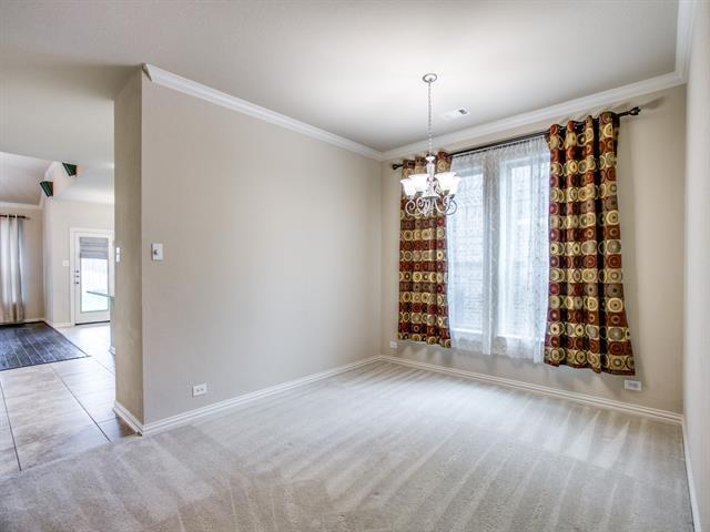Foto del edificio - 5744 Silverton Ave