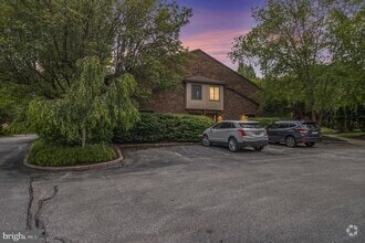 Building Photo - 1807 Mountainview Dr