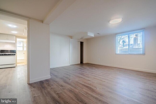 Foto del edificio - 728 N Wakefield St
