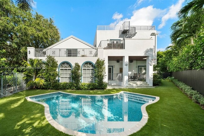 Building Photo - 431 W Rivo Alto Dr