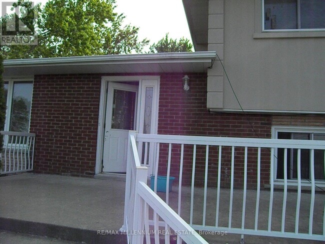 Building Photo - 14384 Humber Station Rd
