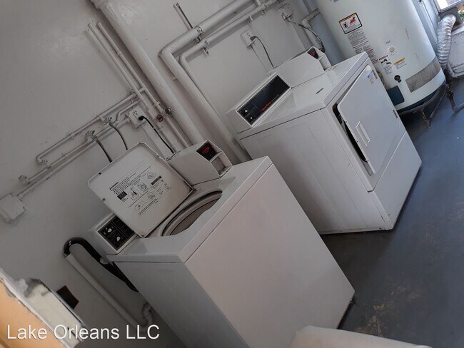 Foto del edificio - 6850 W 14th Ct