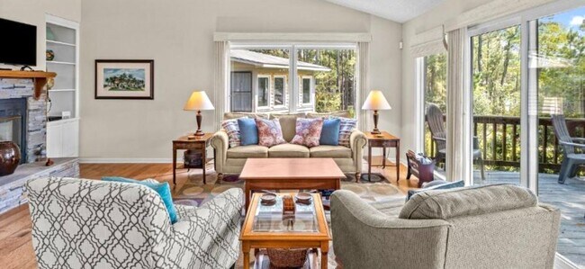 Foto del edificio - Waterfront Home 50' Dock Protected Inlet- ...