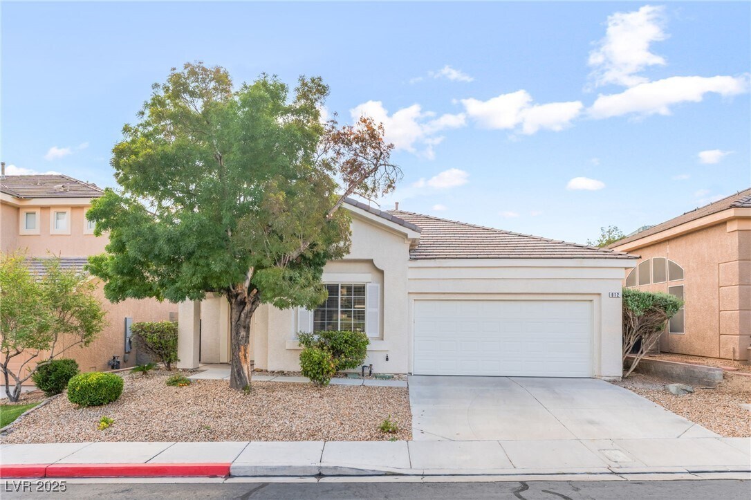 Foto principal - 912 Siena Hills Ln