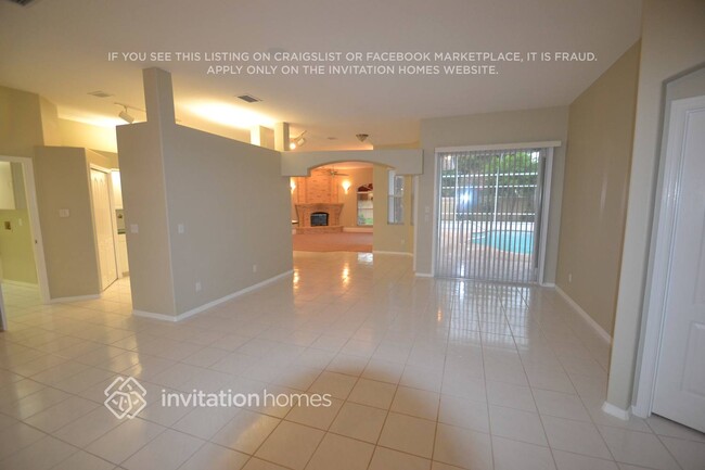 Foto del edificio - 7214 39th Ln E