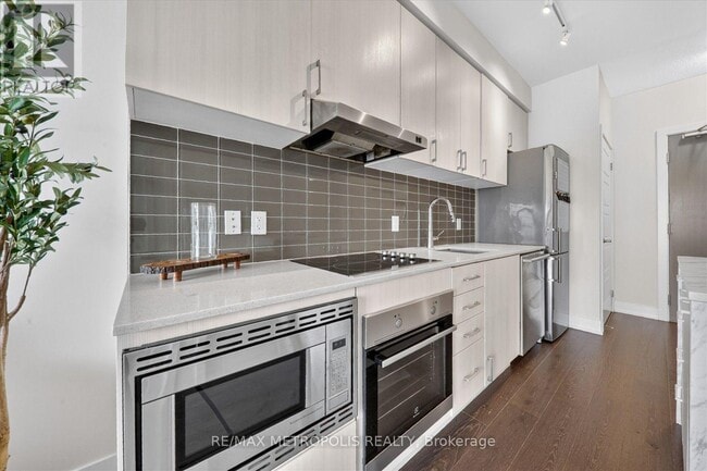 Building Photo - 7 Kenaston Gardens