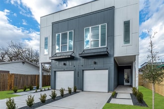 Building Photo - 204 Marathon St