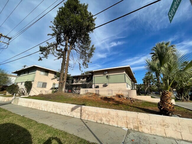 Building Photo - 1483 7th St