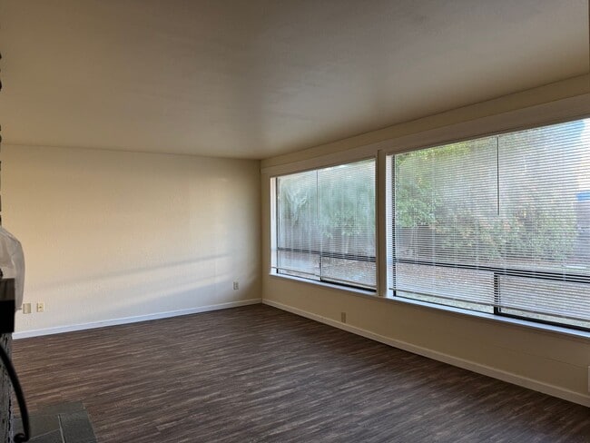 Photo - 16747 3rd Ave NE Apartment