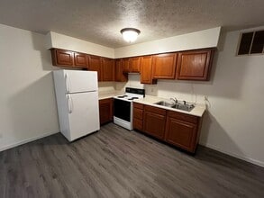 Building Photo - 9021 W Jackson St