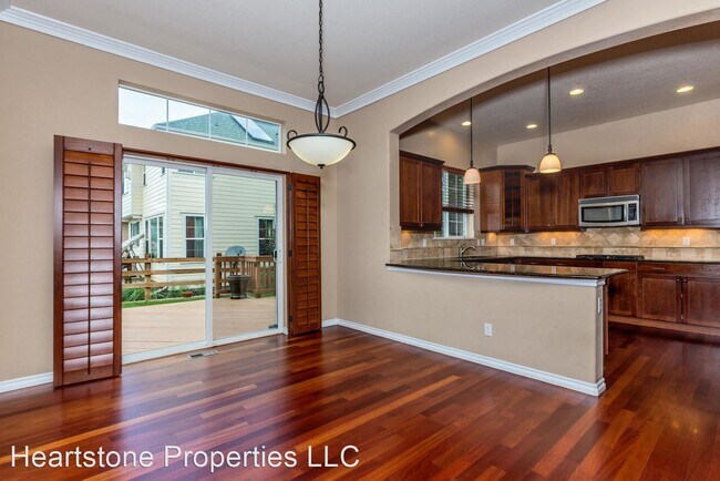 Building Photo - 6 br, 3.5 bath House - 13783 E Caley Drive