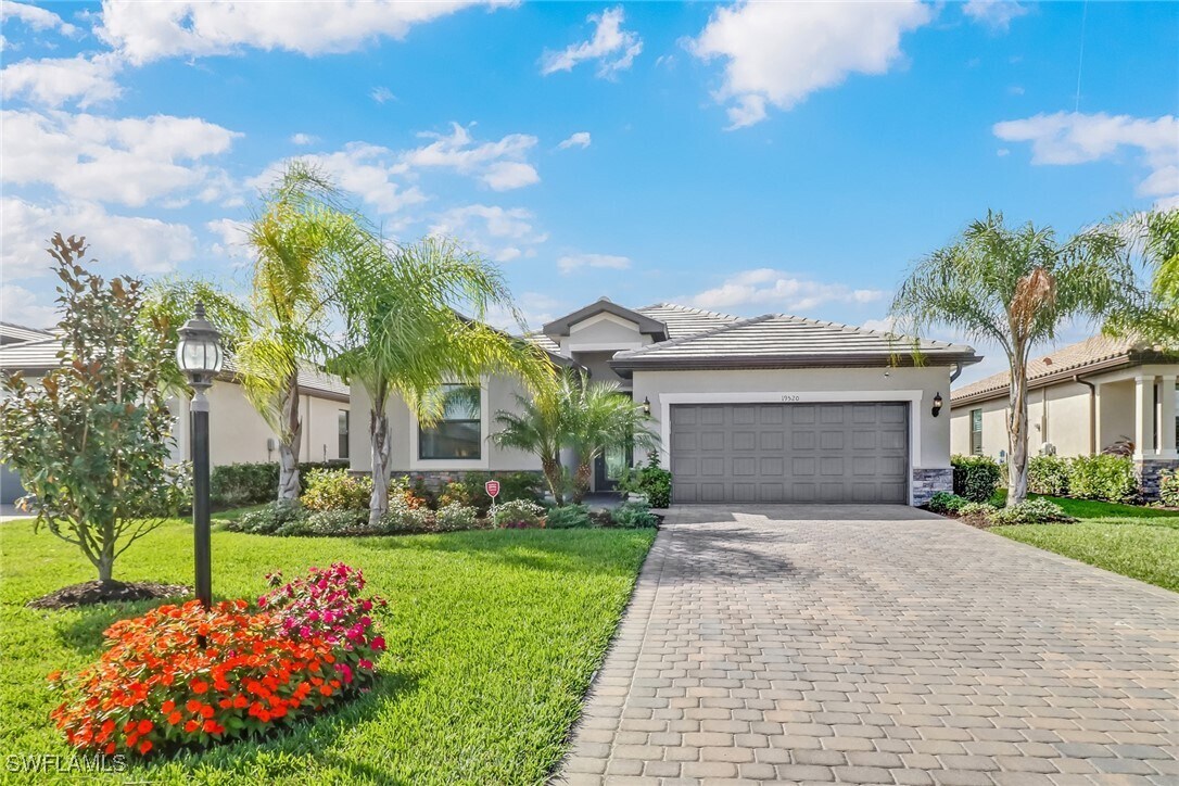 Foto principal - 19520 Utopia Ln