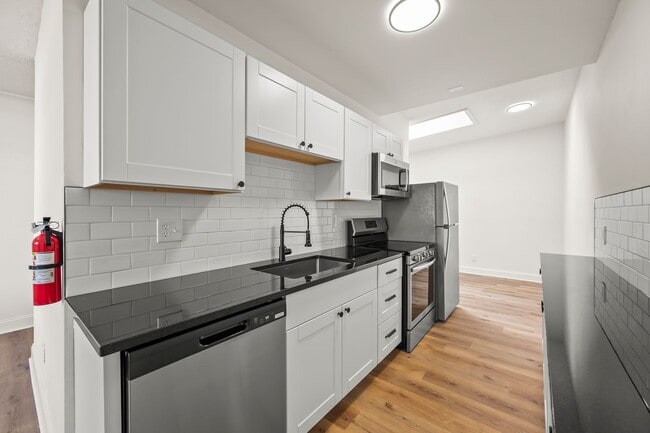 Foto del edificio - 3761 Avera Ave