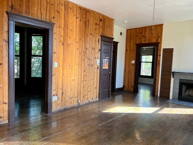 Foto del edificio - 3765 N Kenmore Ave
