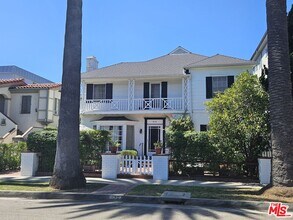 Building Photo - 441 1/2 S Palm Dr