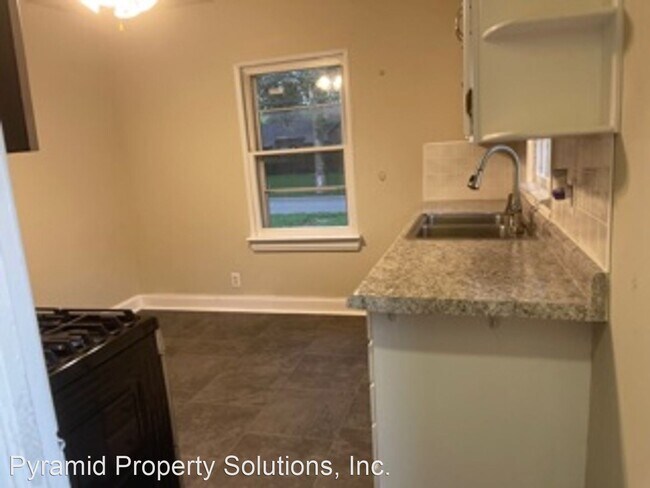 Building Photo - 3 br, 1 bath House - 604 E Sheridan Ave