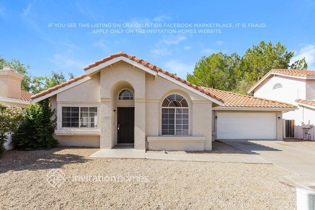 Building Photo - 7037 N 28th Dr