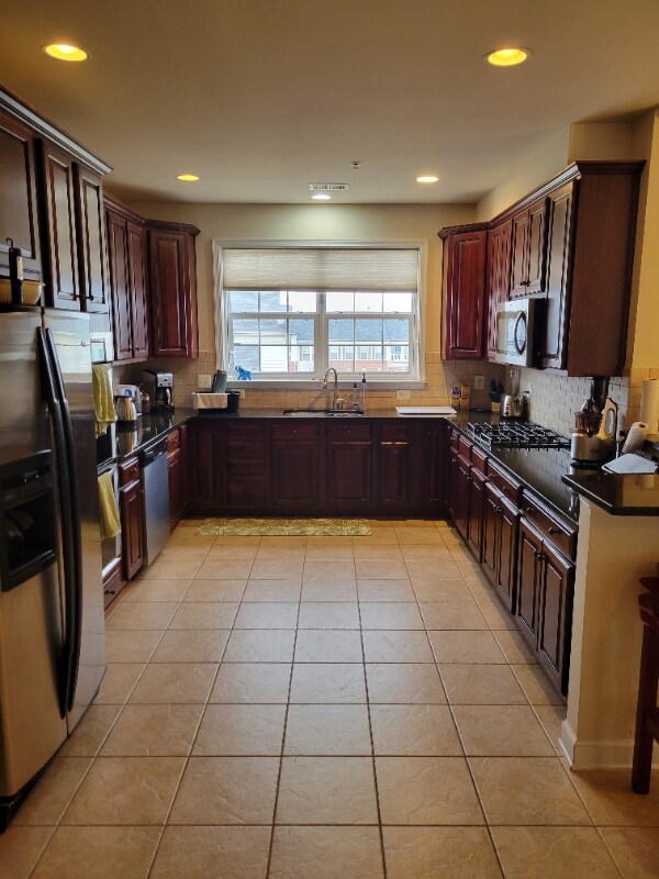 Foto del edificio - 43602 Hampshire Crossing Square