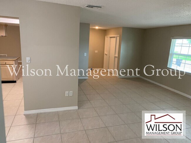 Foto del edificio - 3 br, 2 bath House - 620 Lakespur Lane