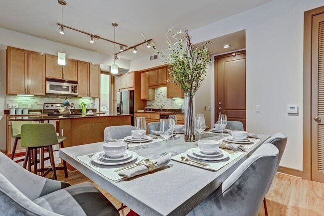 Foto del edificio - Loft-Style 1-Bed | Now Leasing in Houston!