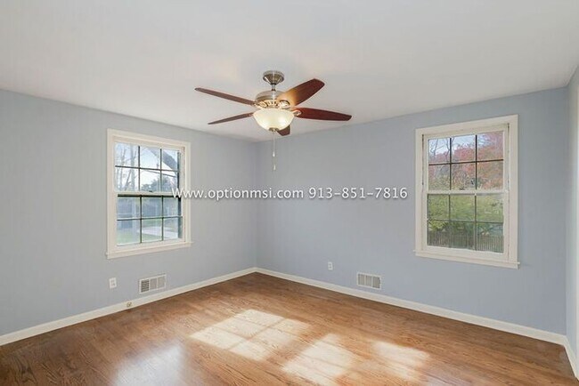 Foto del edificio - Ready for immediate move-in!