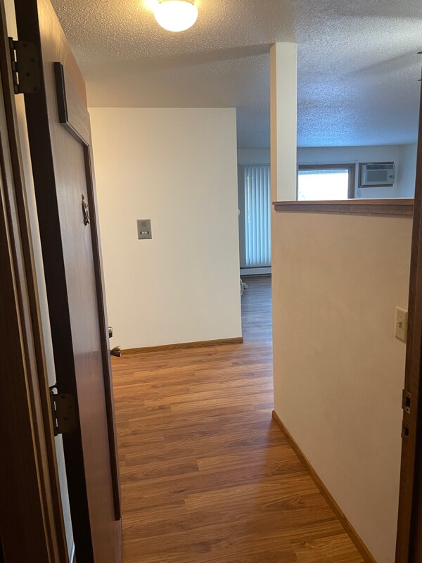 Foto del edificio - 8935 Old Cedar Ave S