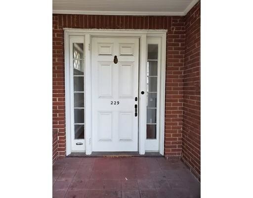 Primary Photo - 229 Edge Hill Rd