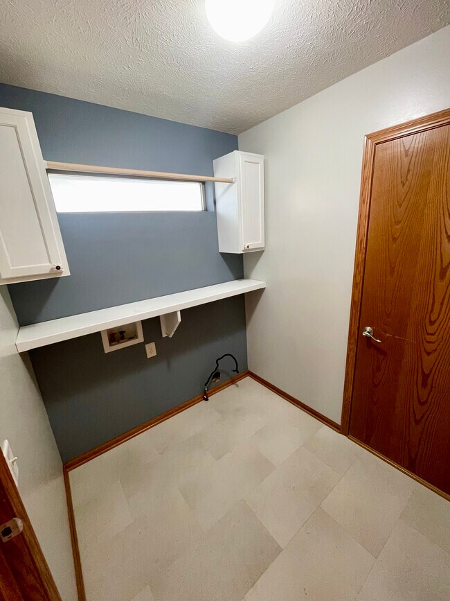 Foto del edificio - 144 Harmony Cir