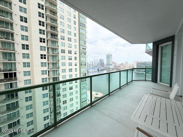 Foto del edificio - 1431 Riverplace Blvd