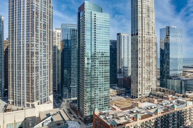 505 N McClurg Ct - ParkView Condominiums