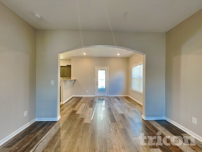 Foto del edificio - 143 Edgefield Ct