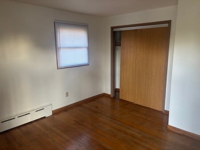 Building Photo - 1801 Silvercrest Dr
