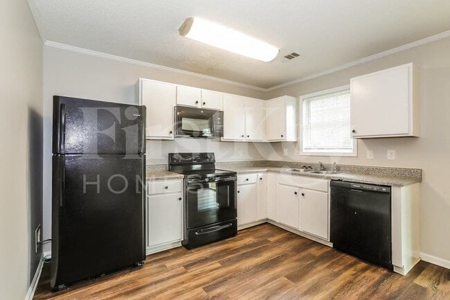 Building Photo - 4815 Bob White Run