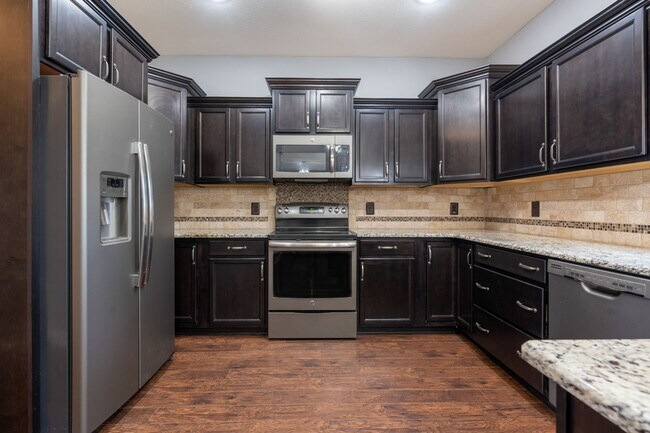Foto del edificio - Gorgeous Single-Family Home Coming Soon!