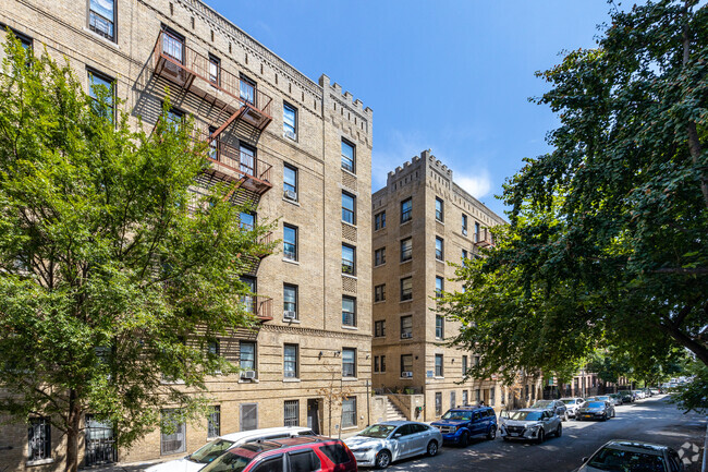 Building Photo - Warwick Court