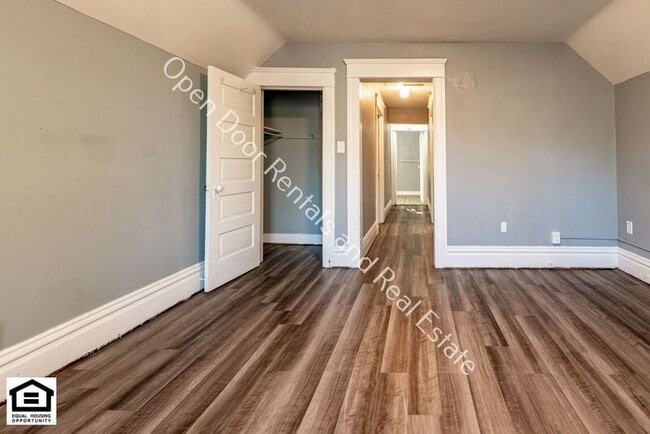 Foto del edificio - 1030 1/2 Lake Ave