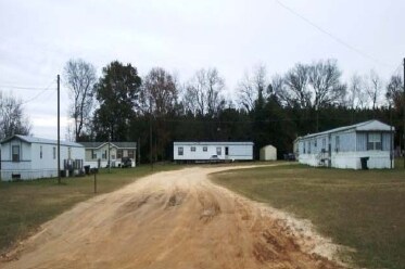 Foto del edificio - Oak Creek Mobile Home Estates