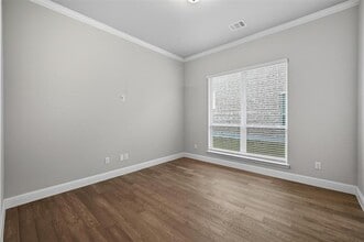 Building Photo - 11386 Sawmill Rd