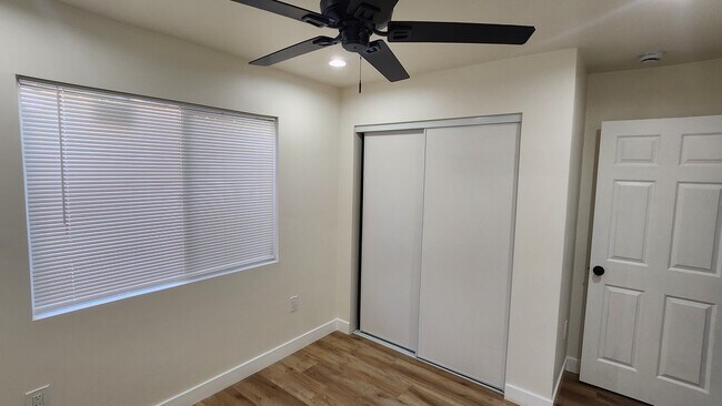 Foto del edificio - 208 E 84th St